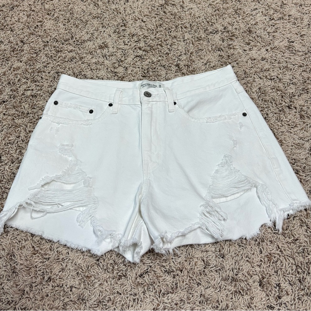 Abercrombie & Fitch Curve Love Mid Rise Boyfriend Shorts